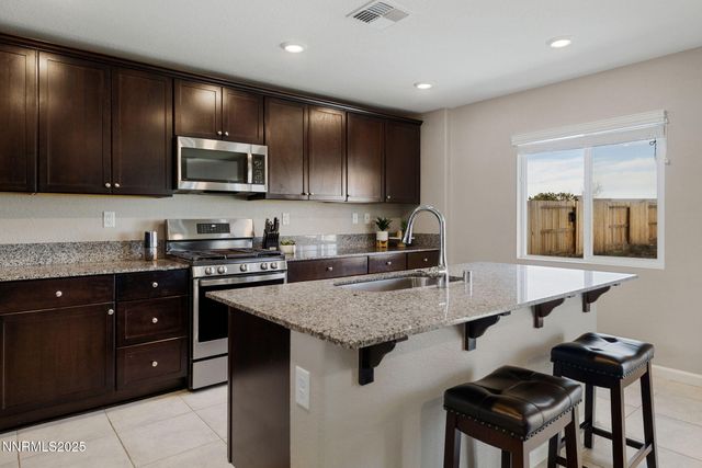 9015 Quail Grove Drive, Reno, NV 89506