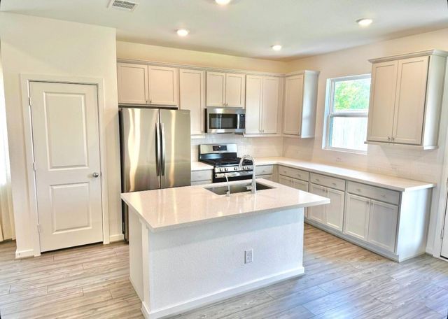 1222 Sugar Drive, Tomball, TX 77375
