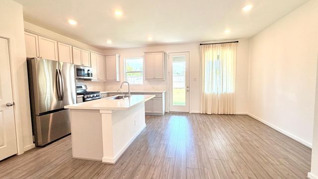 1222 Sugar Drive, Tomball, TX 77375