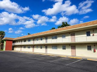 609 S State Road 7 2d 2D, Margate, FL 33068