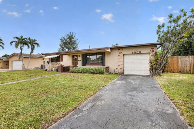 8968 SW 52nd Place, Cooper City, FL 33328