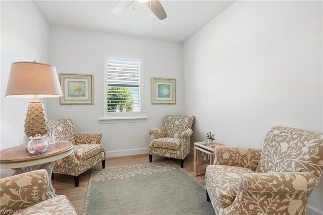 1857 Amador CT, Naples, FL 34120