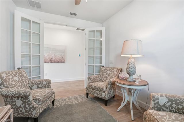 1857 Amador CT, Naples, FL 34120