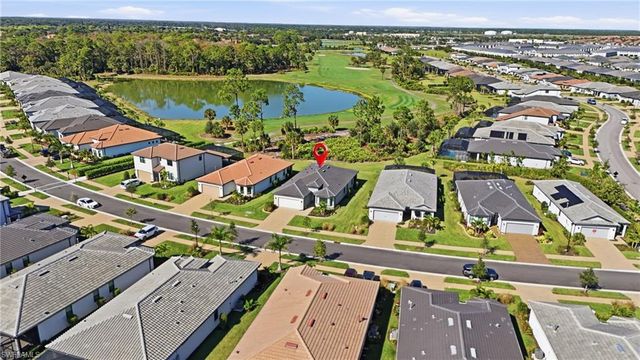 1857 Amador CT, Naples, FL 34120