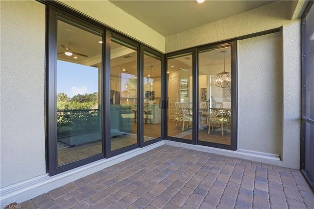 1857 Amador CT, Naples, FL 34120