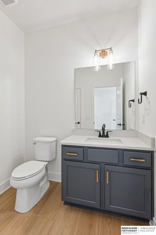 21428 Z Street, Elkhorn, NE 68022