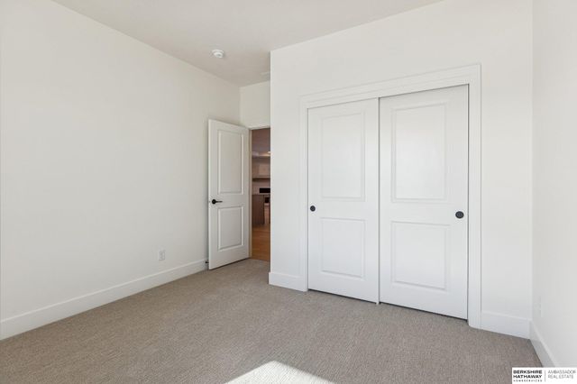 21428 Z Street, Elkhorn, NE 68022