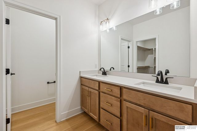 21428 Z Street, Elkhorn, NE 68022