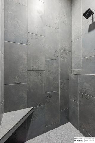 21428 Z Street, Elkhorn, NE 68022