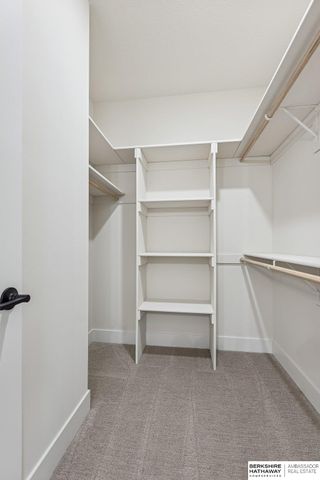 21428 Z Street, Elkhorn, NE 68022