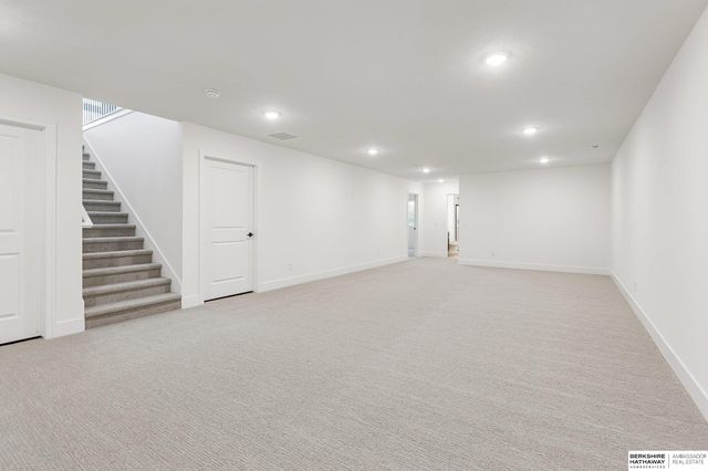 21428 Z Street, Elkhorn, NE 68022