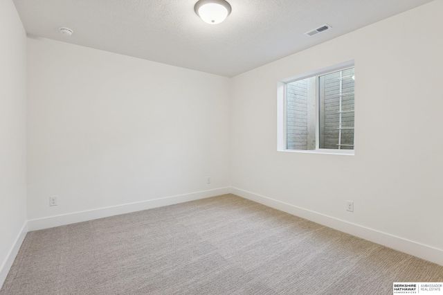 21428 Z Street, Elkhorn, NE 68022