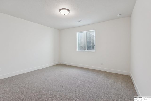 21428 Z Street, Elkhorn, NE 68022