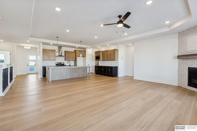 21428 Z Street, Elkhorn, NE 68022