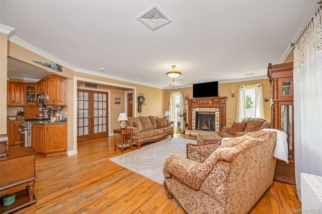 142 Cedar Street, Amityville, NY 11701