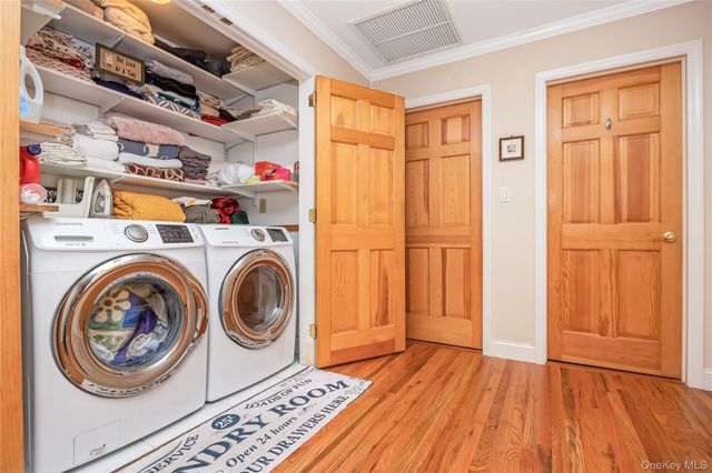 142 Cedar Street, Amityville, NY 11701