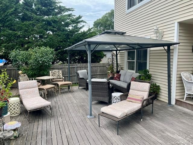 142 Cedar Street, Amityville, NY 11701