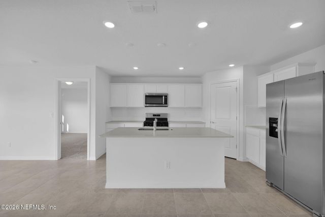 7058 SANDPERCH Street, Jacksonville, FL 32244