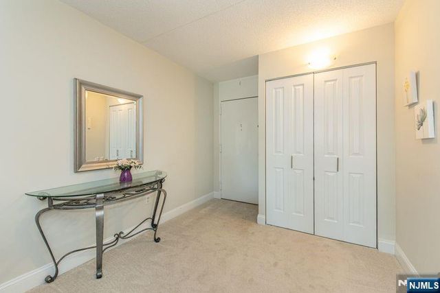 521 Piermont Avenue 315A, River Vale, NJ 07675