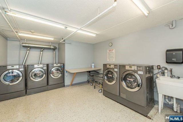 521 Piermont Avenue 315A, River Vale, NJ 07675