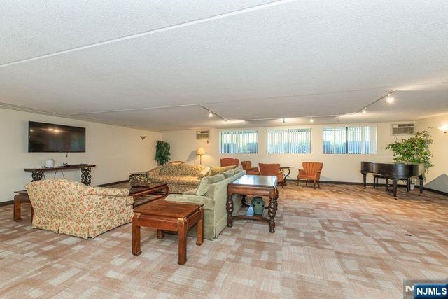 521 Piermont Avenue 315A, River Vale, NJ 07675