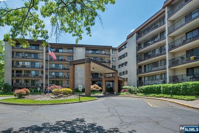 521 Piermont Avenue 315A, River Vale, NJ 07675
