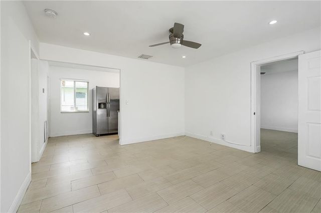 883 NE 33rd Street, Oakland Park, FL 33334