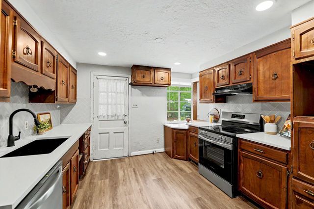 1830 S Chautauqua, Wichita, KS 67211