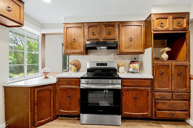 1830 S Chautauqua, Wichita, KS 67211