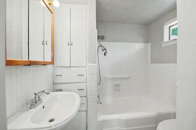 1830 S Chautauqua, Wichita, KS 67211