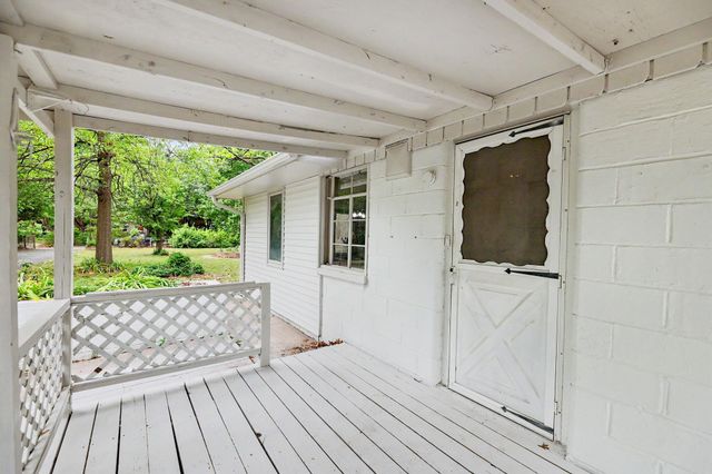 1830 S Chautauqua, Wichita, KS 67211