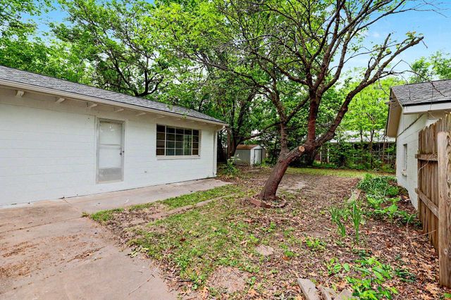1830 S Chautauqua, Wichita, KS 67211