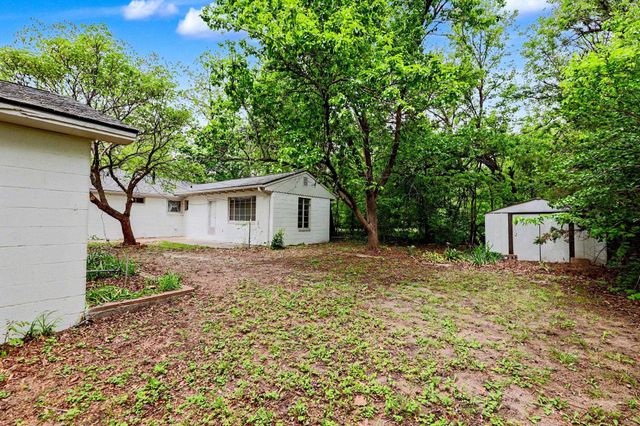 1830 S Chautauqua, Wichita, KS 67211