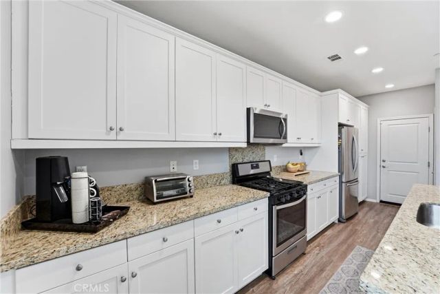 2887 Villa Catalonia Court, Corona, CA 92881