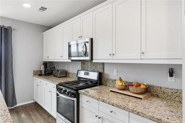 2887 Villa Catalonia Court, Corona, CA 92881