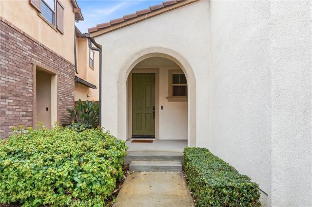 2887 Villa Catalonia Court, Corona, CA 92881