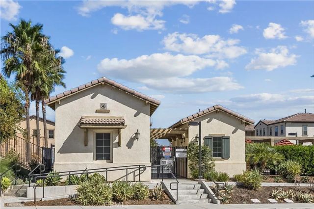 2887 Villa Catalonia Court, Corona, CA 92881