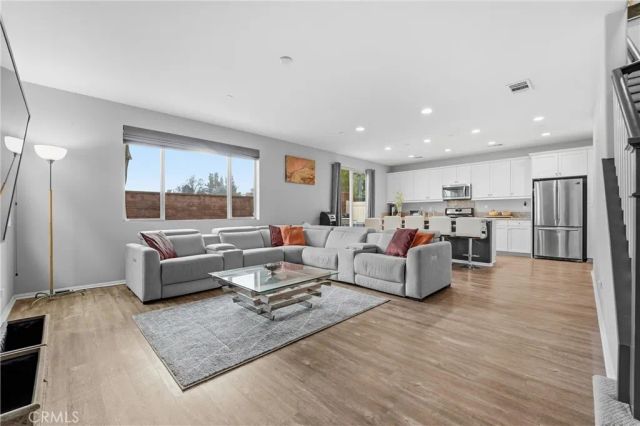 2887 Villa Catalonia Court, Corona, CA 92881