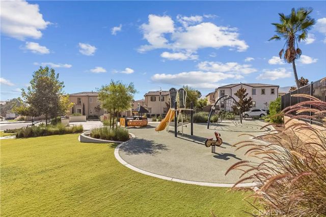 2887 Villa Catalonia Court, Corona, CA 92881