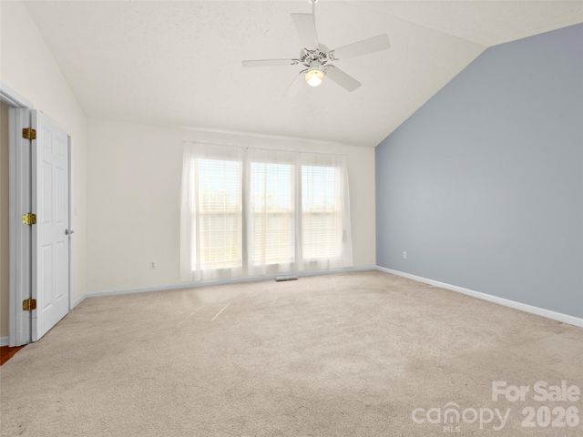 21 Old Applewood Lane, Hendersonville, NC 28739