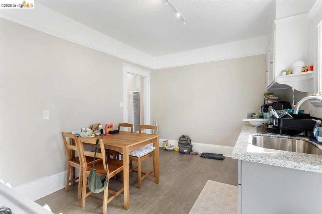 Image 19 of property listing at 3110 California St, Berkeley, CA 94703