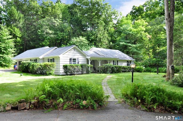 6 Raymond Road, Avon, CT 06001