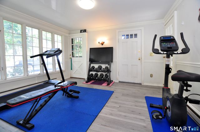 6 Raymond Road, Avon, CT 06001