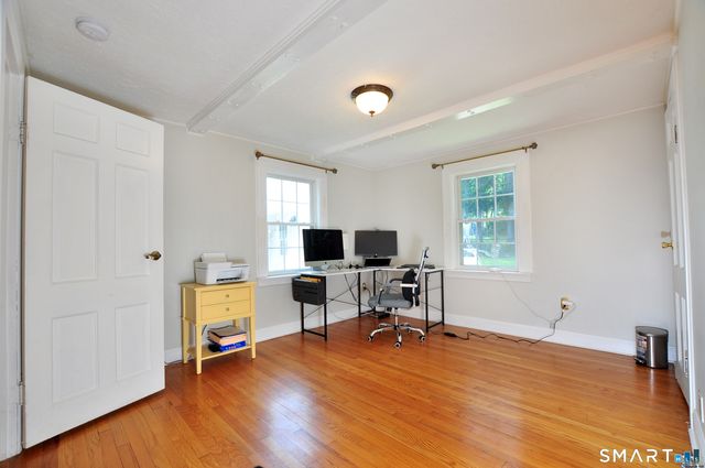 6 Raymond Road, Avon, CT 06001