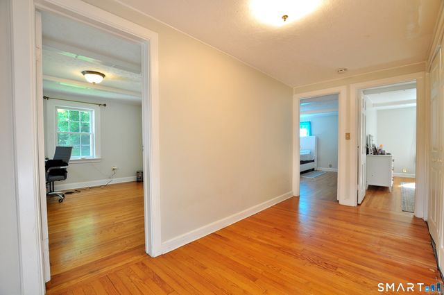 6 Raymond Road, Avon, CT 06001