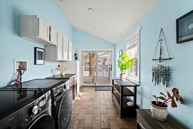 808 Manor DRIVE, Silver Lake, WI 53170