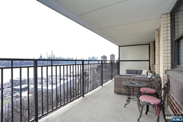 7855 Boulevard E 11E, North Bergen, NJ 07047