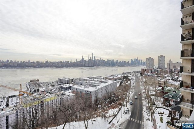 7855 Boulevard E 11E, North Bergen, NJ 07047