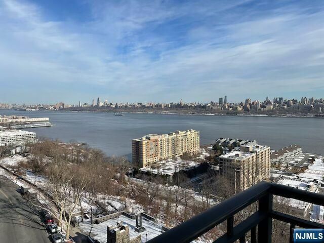 7855 Boulevard E 11E, North Bergen, NJ 07047