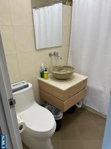 7855 Boulevard E 11E, North Bergen, NJ 07047